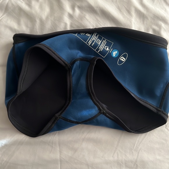 Roxy Neoprene Surf Shorts Bottoms Size 8 EUC - Picture 5 of 6